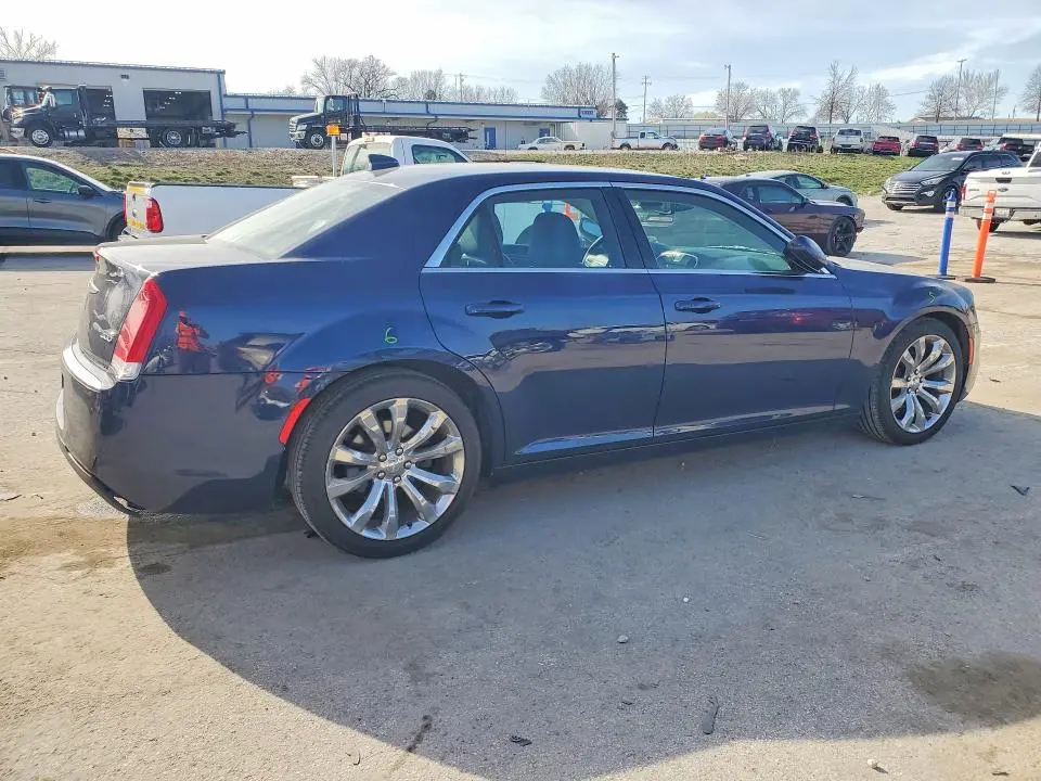 2017 CHRYSLER 300 LIMITED  