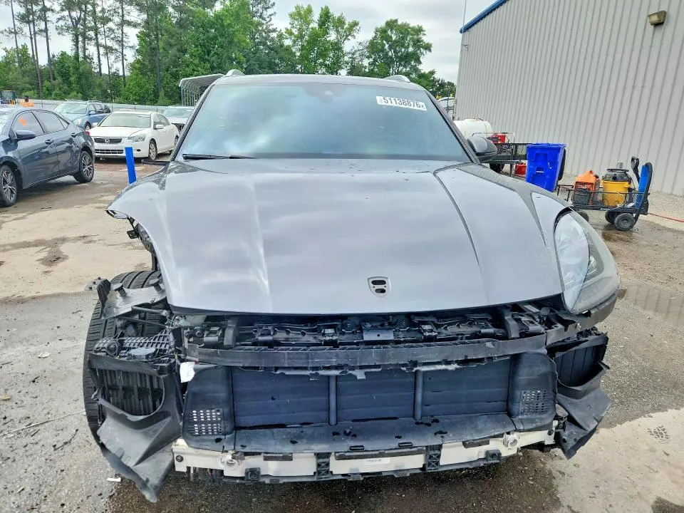 2019 PORSCHE CAYENNE   