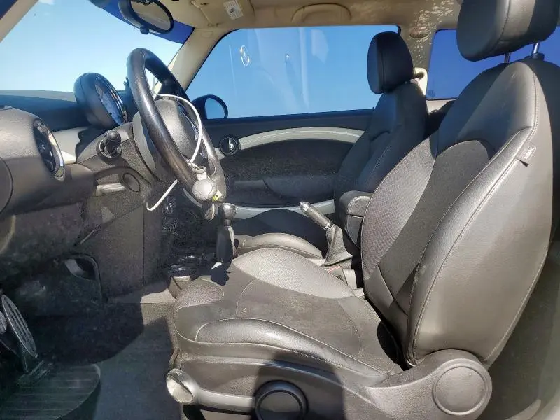 2013 MINI COOPER S  