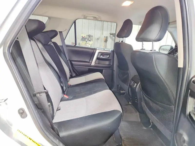 2016 TOYOTA 4RUNNER SR5  