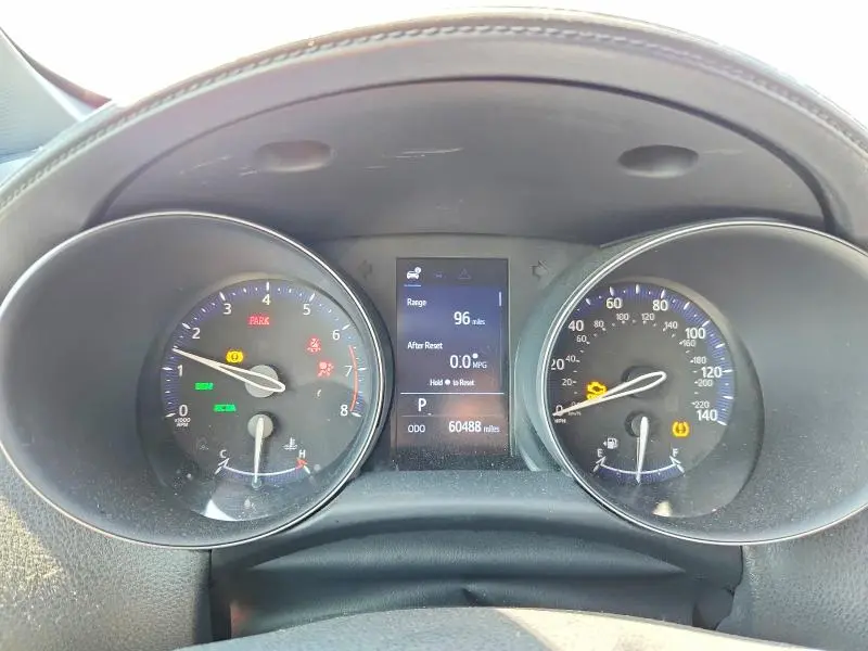 2019 TOYOTA C-HR XLE  