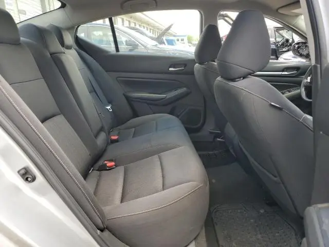 2022 NISSAN ALTIMA SV  
