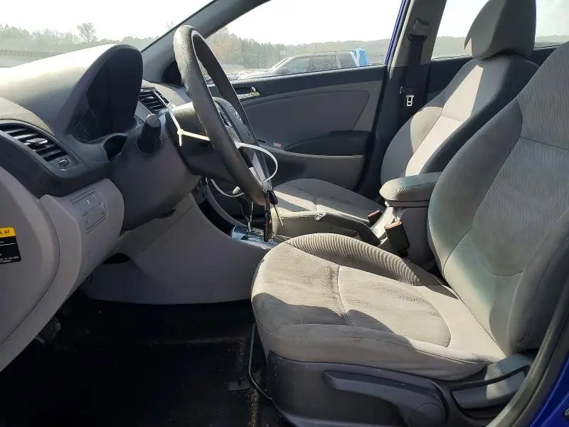 2013 HYUNDAI ACCENT GLS  