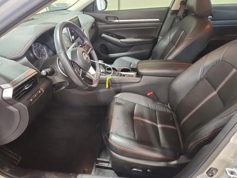 2024 NISSAN ALTIMA SR  