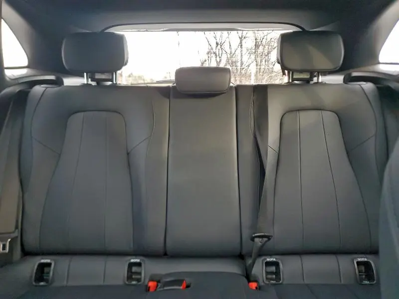 2025 MERCEDES-BENZ GLA 250  