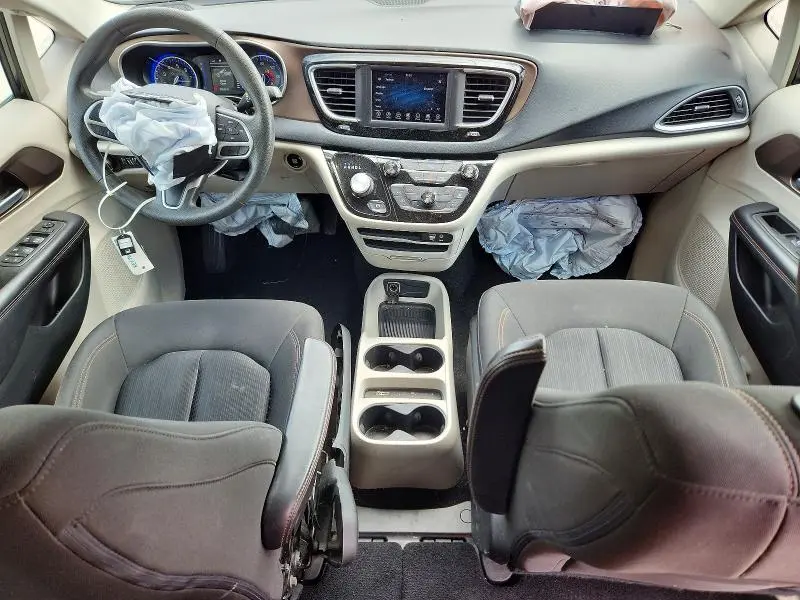 2018 CHRYSLER PACIFICA LX  