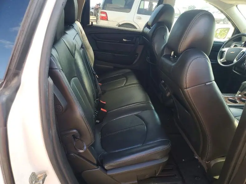 2014 CHEVROLET TRAVERSE LT  