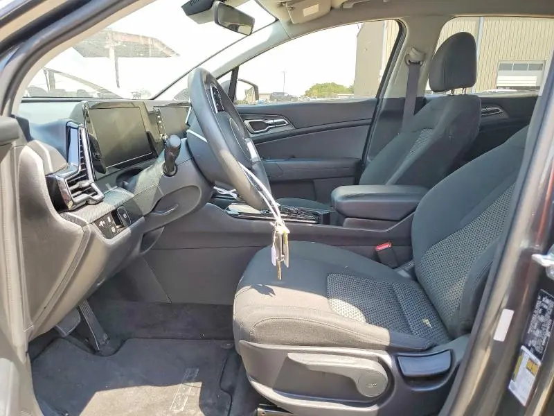 2023 KIA SPORTAGE LX  