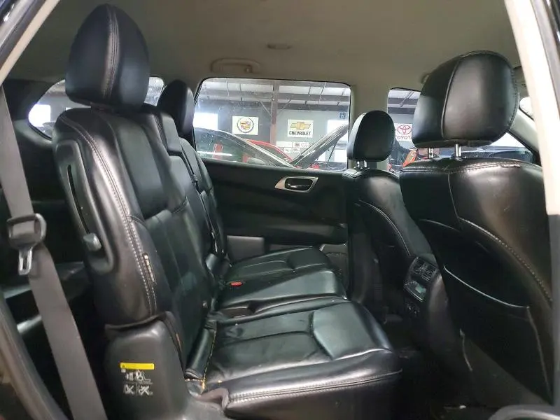 2019 NISSAN PATHFINDER SL  