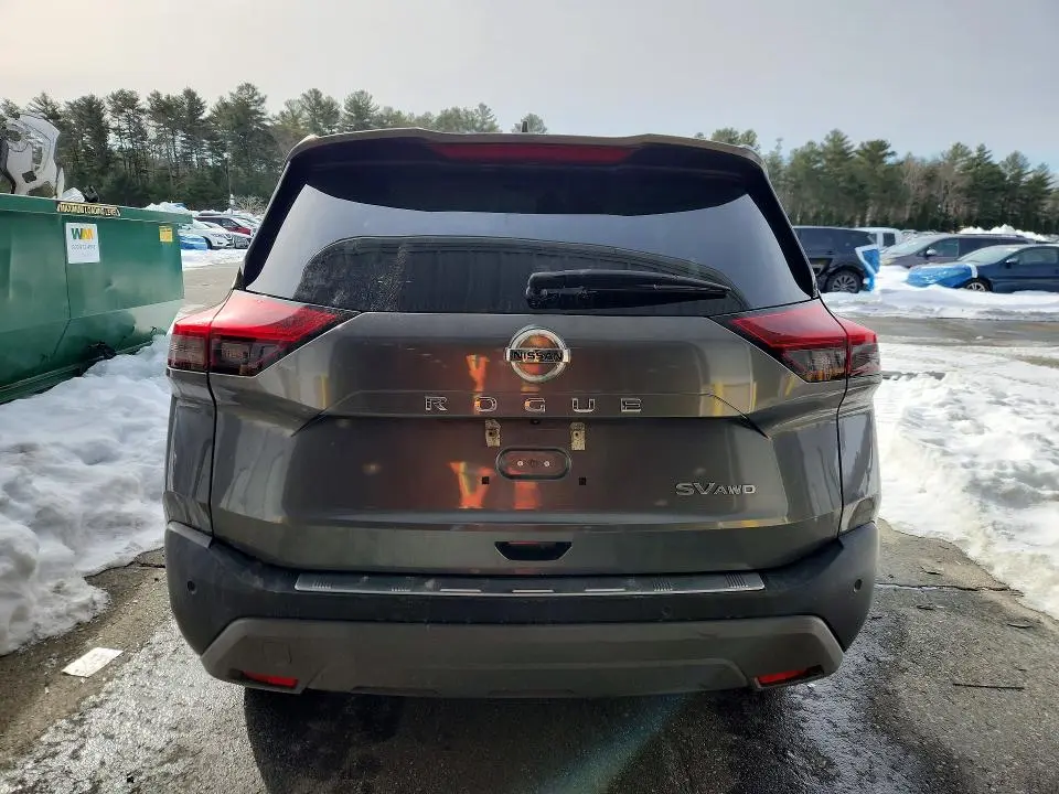 2021 NISSAN ROGUE SV  