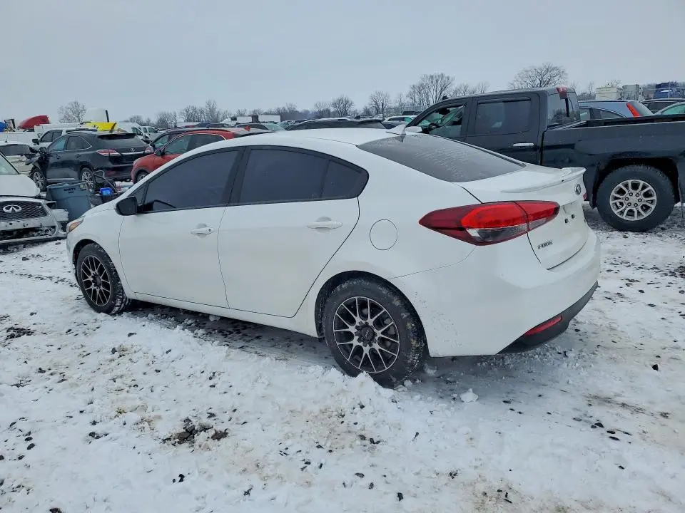 2017 KIA FORTE LX  