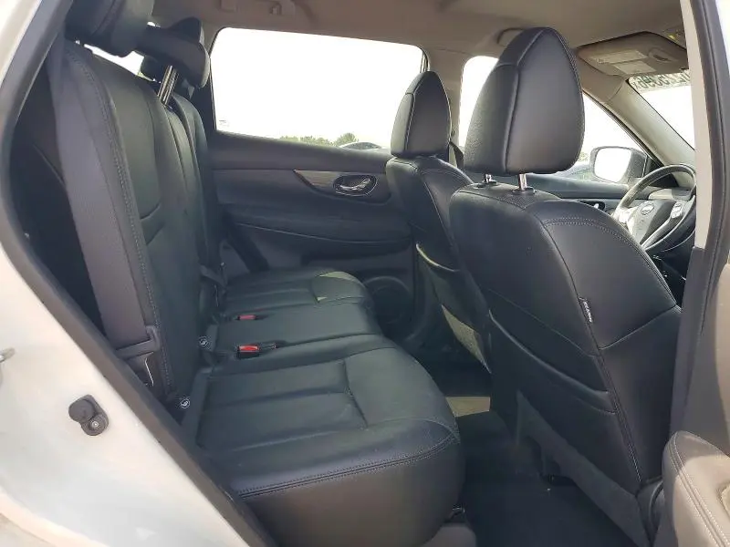 2016 NISSAN ROGUE SL  