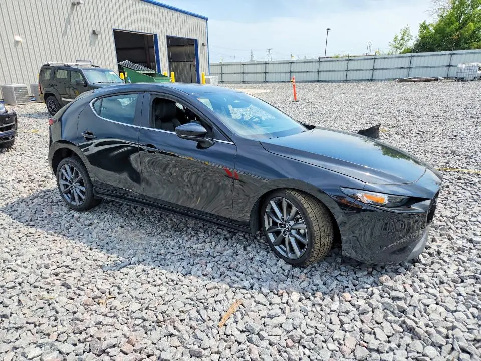 2023 MAZDA 3 SELECT  
