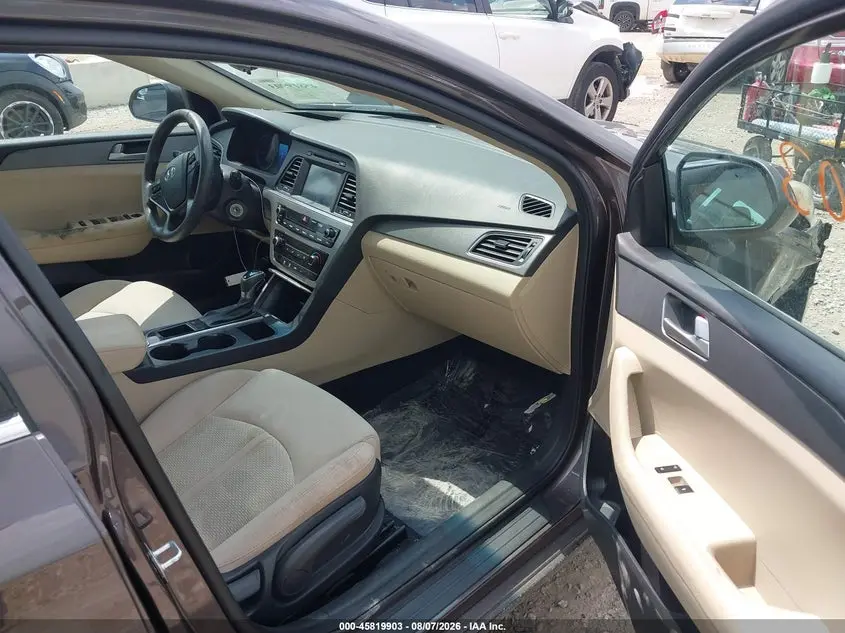 2017 HYUNDAI SONATA SE