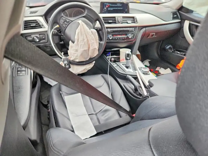 2014 BMW 320   