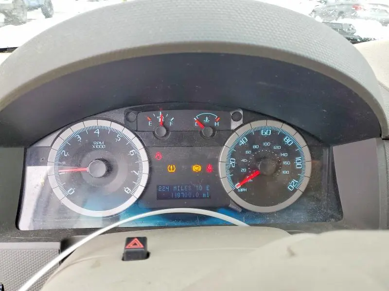 2010 FORD ESCAPE XLT  