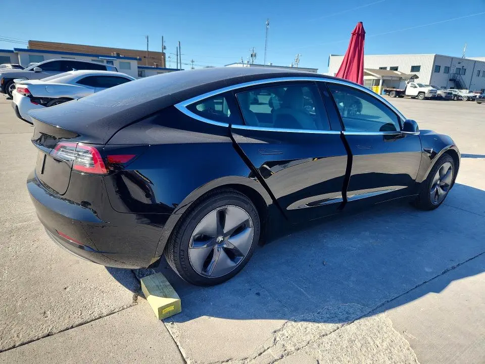 2019 TESLA MODEL 3   