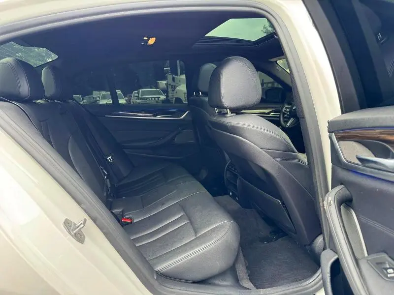 2020 BMW 530 I  
