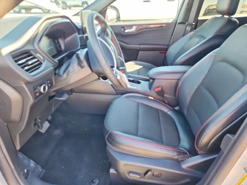 2025 FORD ESCAPE ST LINE  