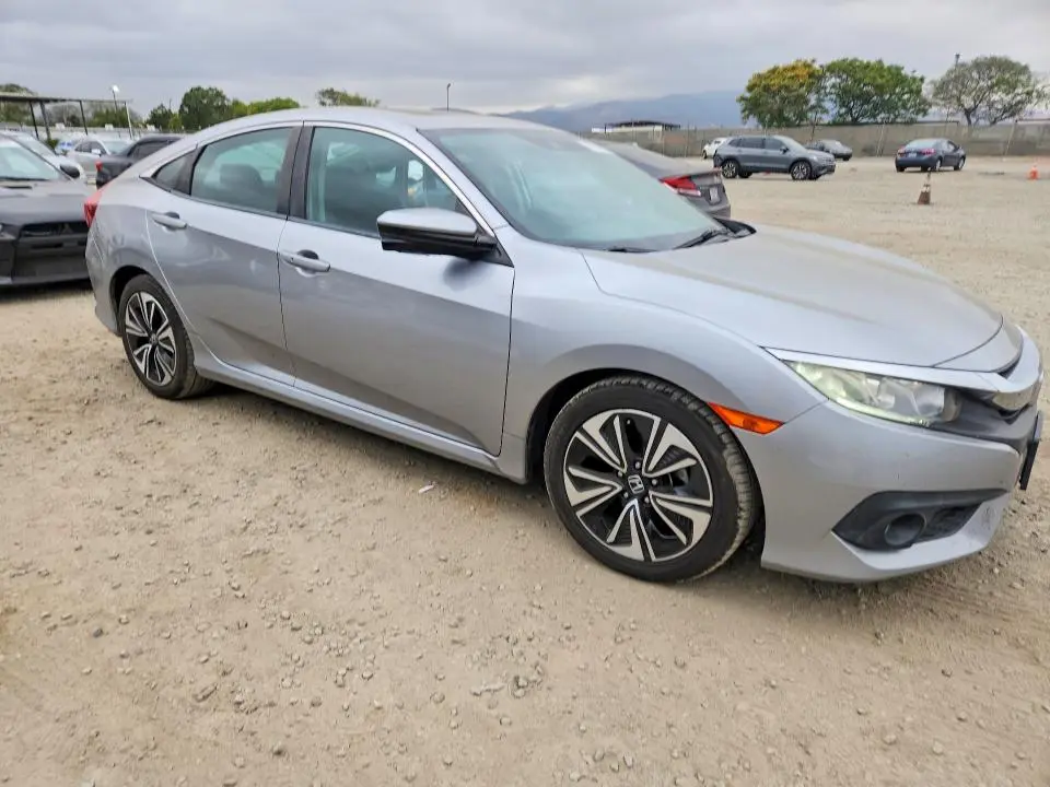 2017 HONDA CIVIC EX  