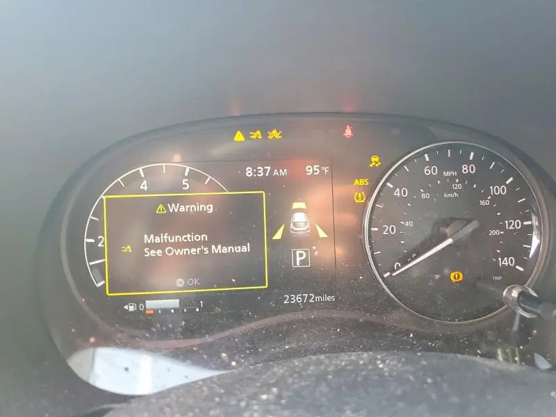 2024 NISSAN KICKS SV  
