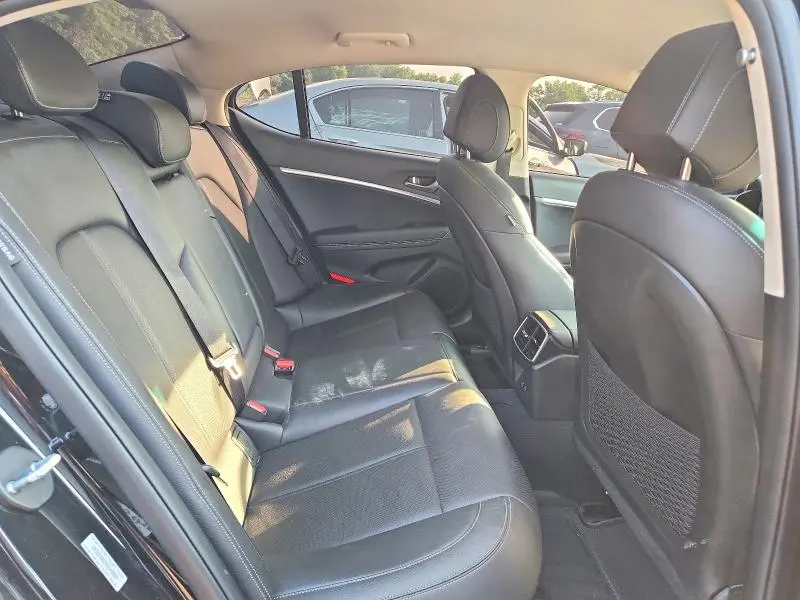 2025 GENESIS G70 2.5T STANDARD  