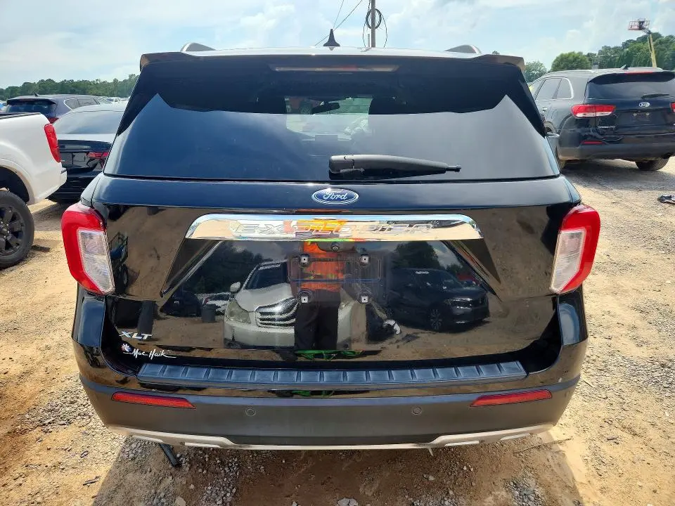 2022 FORD EXPLORER XLT  
