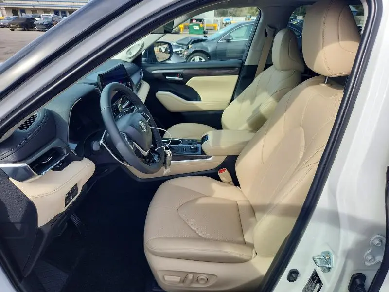 2025 TOYOTA HIGHLANDER LIMITED  