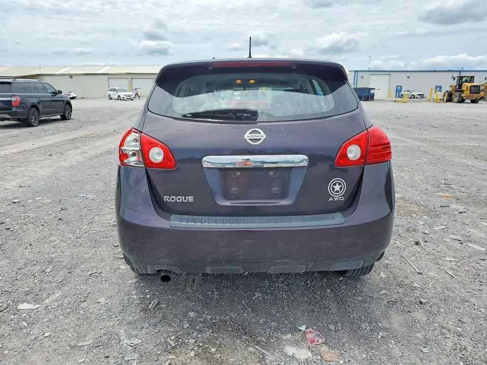 2013 NISSAN ROGUE S  