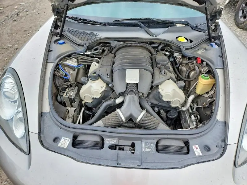 2011 PORSCHE PANAMERA 2  