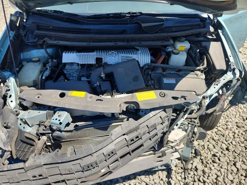 2013 TOYOTA PRIUS TWO  