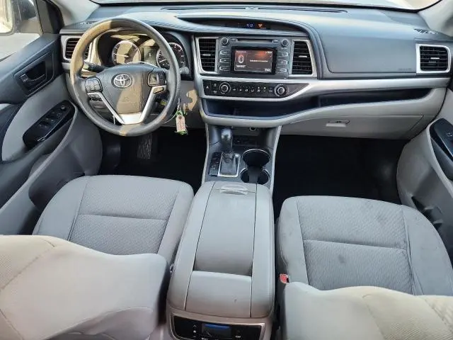 2016 TOYOTA HIGHLANDER LE  