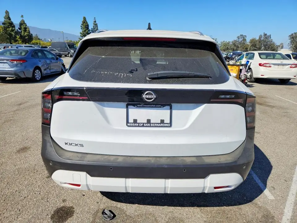 2026 NISSAN KICKS SV  
