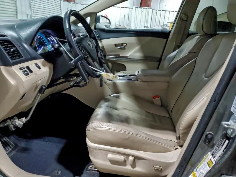 2014 TOYOTA VENZA LE  