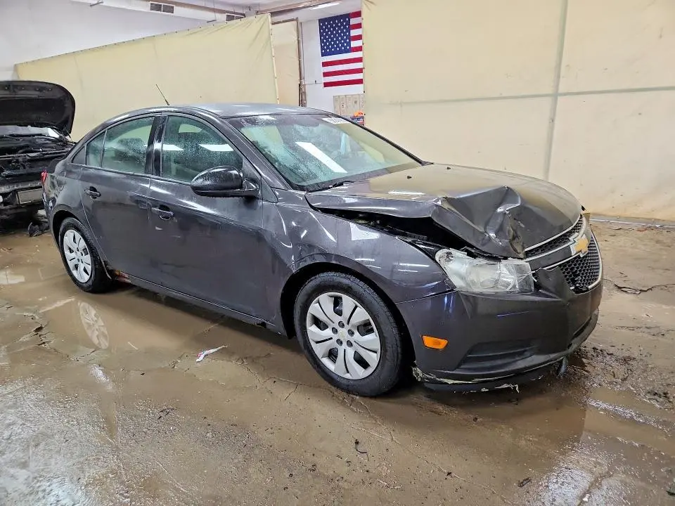 2014 CHEVROLET CRUZE LS  