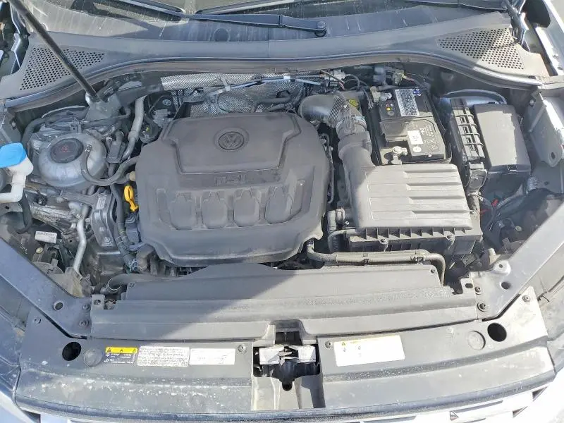 2021 VOLKSWAGEN TIGUAN SE  