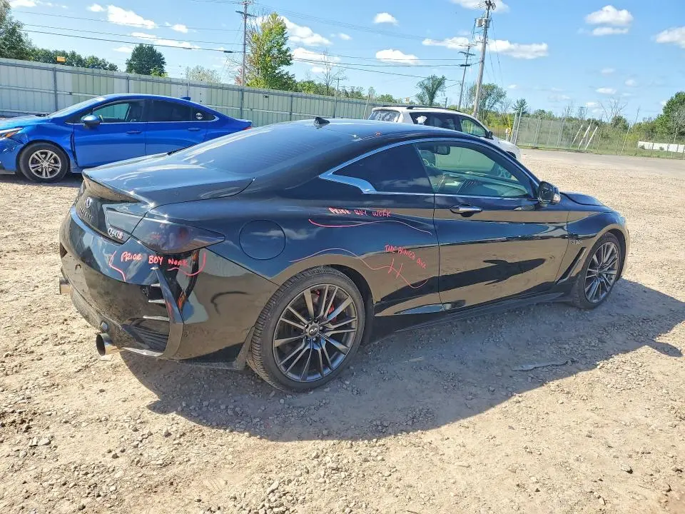 2017 INFINITI Q60 RED SPORT 400  