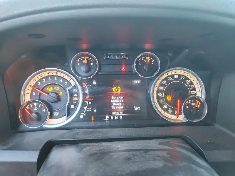 2015 RAM 1500 SLT  