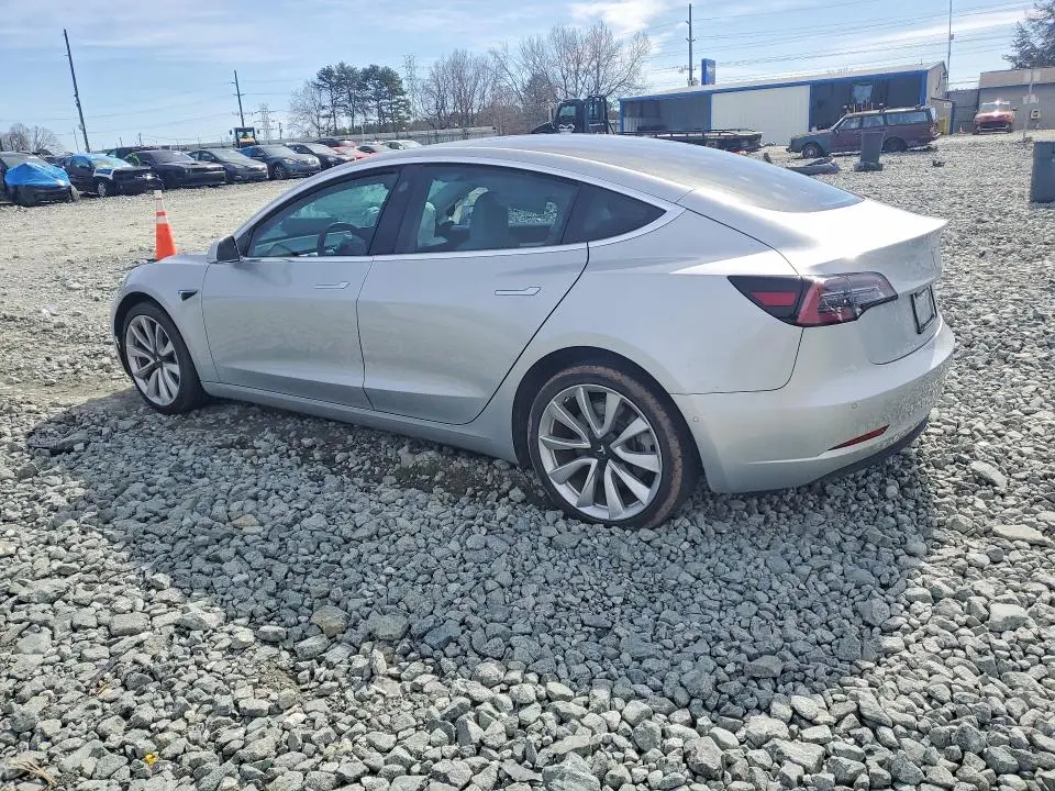 2018 TESLA MODEL 3   
