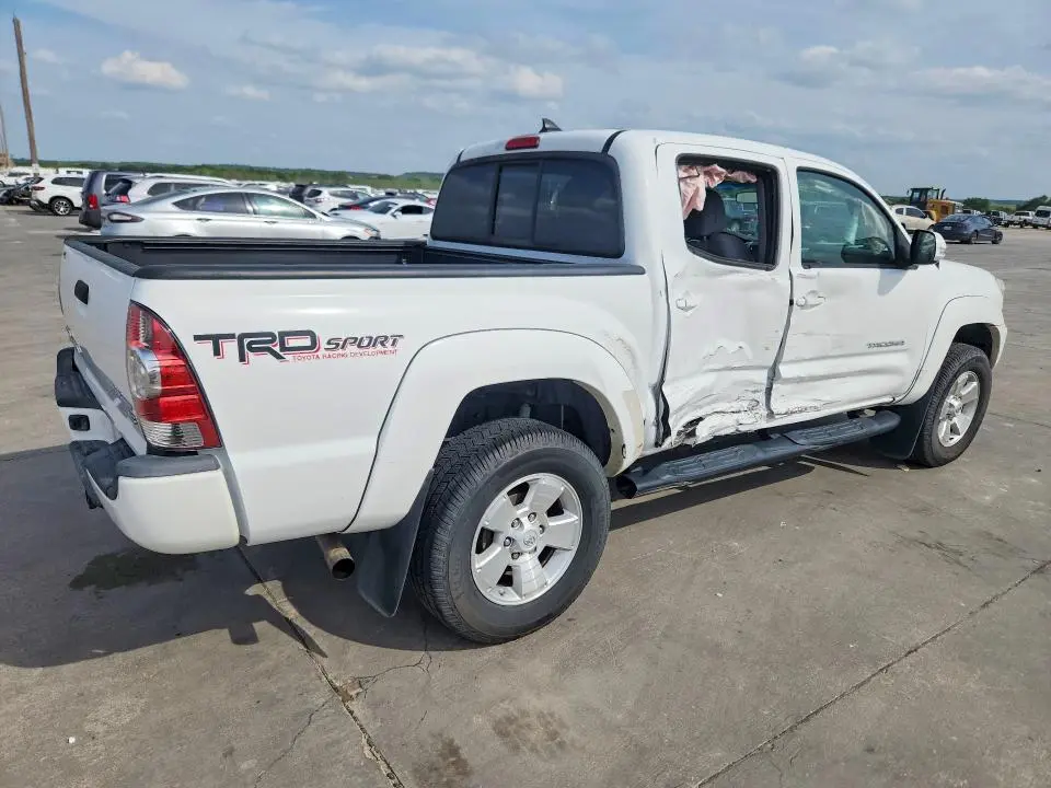 2015 TOYOTA TACOMA PRERUNNER V6  