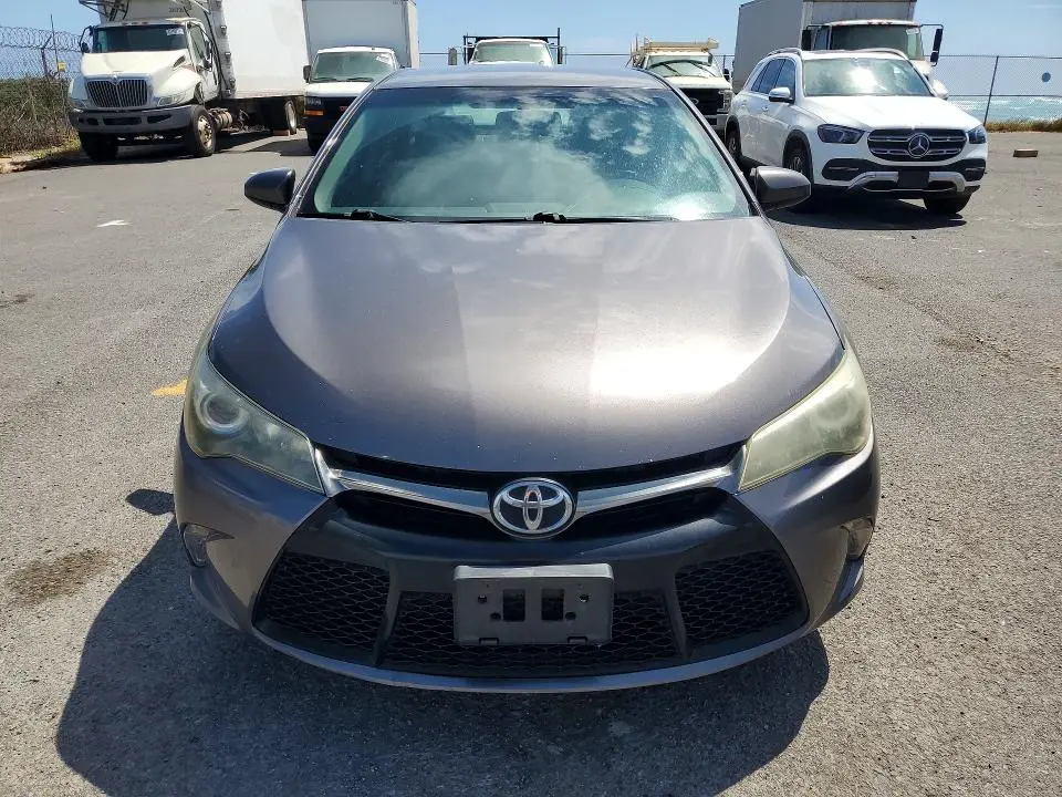 2015 TOYOTA CAMRY LE  