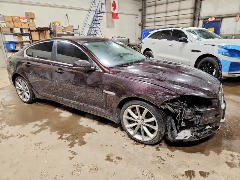 2015 JAGUAR XF   