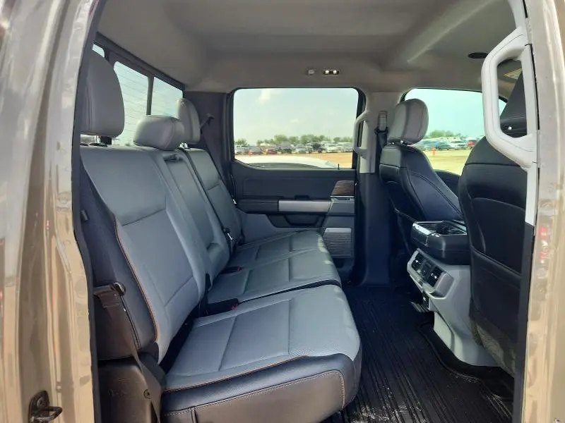 2025 FORD F150 LARIAT  
