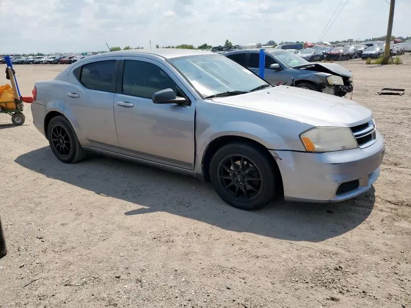 2014 DODGE AVENGER SE  
