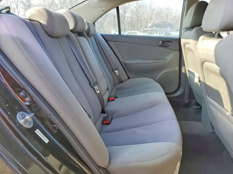 2010 HYUNDAI SONATA GLS  