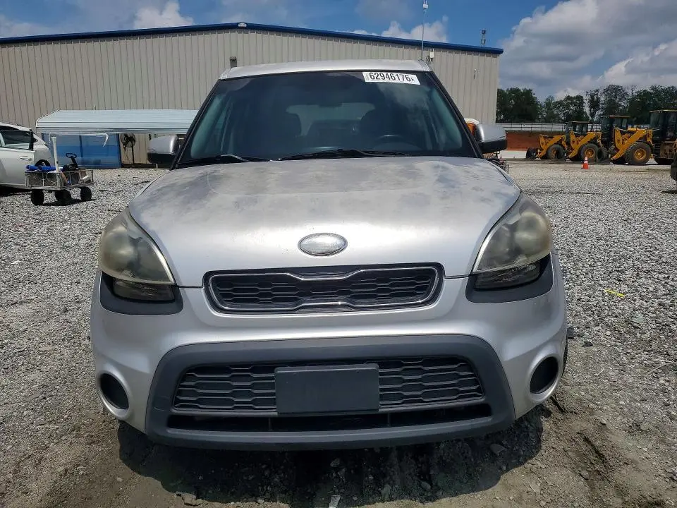 2013 KIA SOUL +  