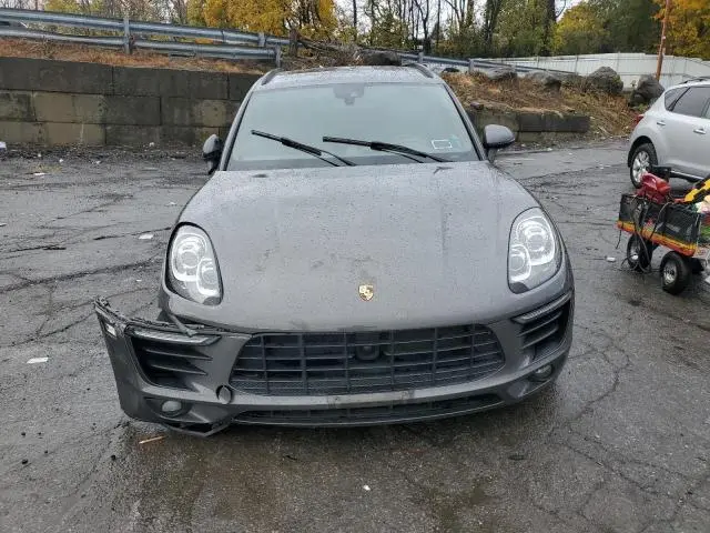 2017 PORSCHE MACAN   
