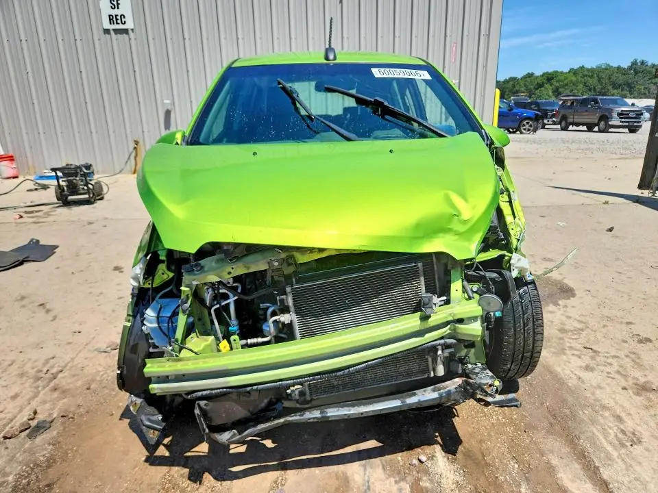 2015 CHEVROLET SPARK 1LT  