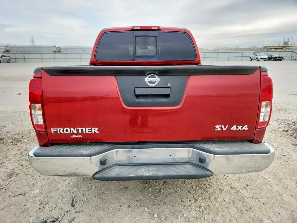 2016 NISSAN FRONTIER SV  