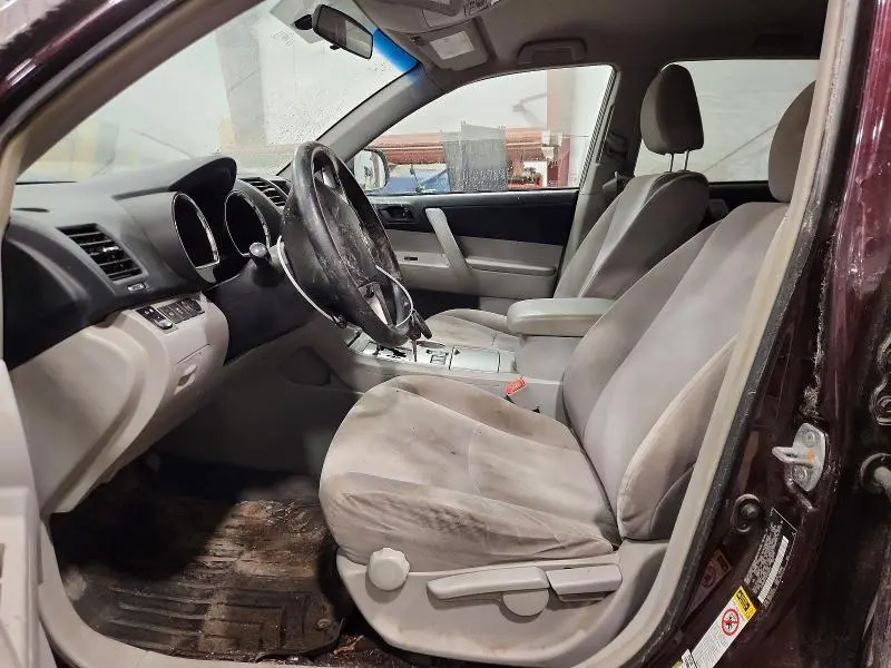 2013 TOYOTA HIGHLANDER BASE  